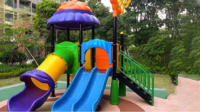 兒童滑梯