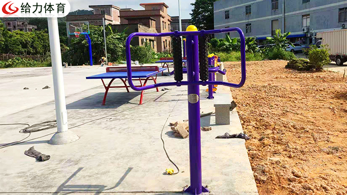 南寧小區(qū)健身器材