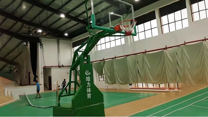 籃球架廠家  移動籃球架